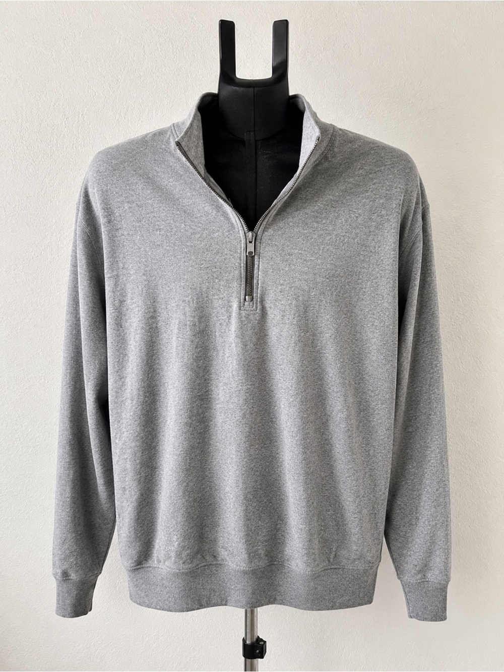 Roundtree & Yorke Men’s Large Gray Quarter Zip Pullover Sweater